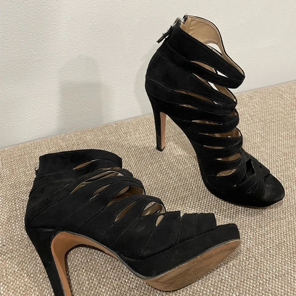 H&M Black Stiletto Heels with Cutout Straps - Picture 1 of 4
